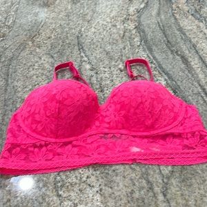 Pink  Victoria Secret Bralette size large.  Never worn